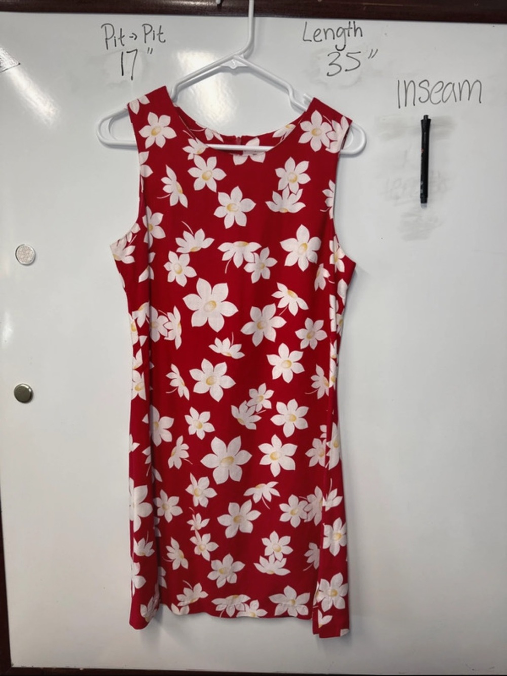 Vintage express Red Floral A-Line Sleeveless Mini Dress rayon size 1/2